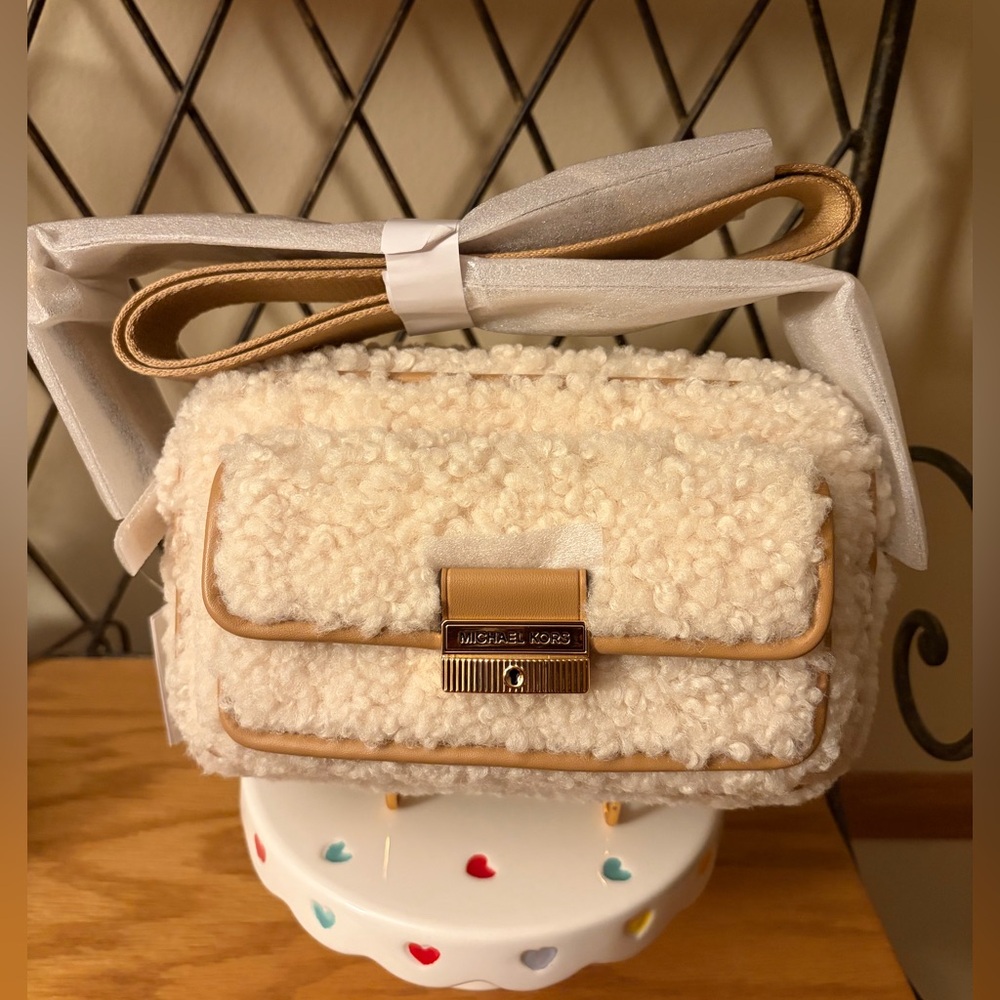 Michael Kors “Bradshaw” Crossbody NWT
